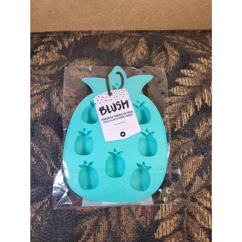 Blush Silicone Pineapple Mold- NEW